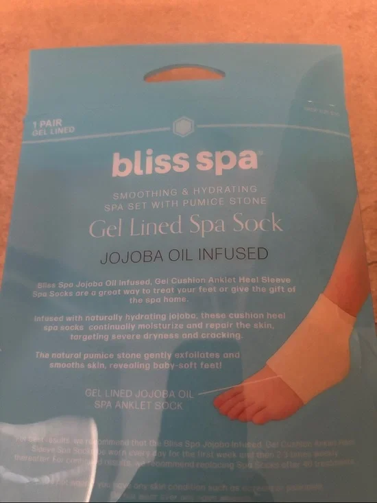 bliss spa Gel Lined Spa Sock  and  pumice stone - Picture 2 of 4